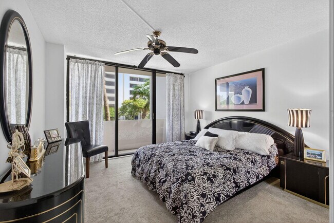 Building Photo - 4200 N Ocean Dr