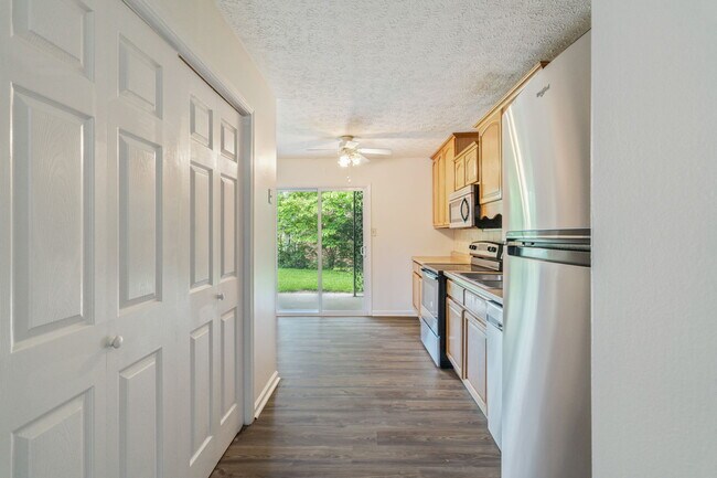 Building Photo - 4801 Cannon Ridge Dr