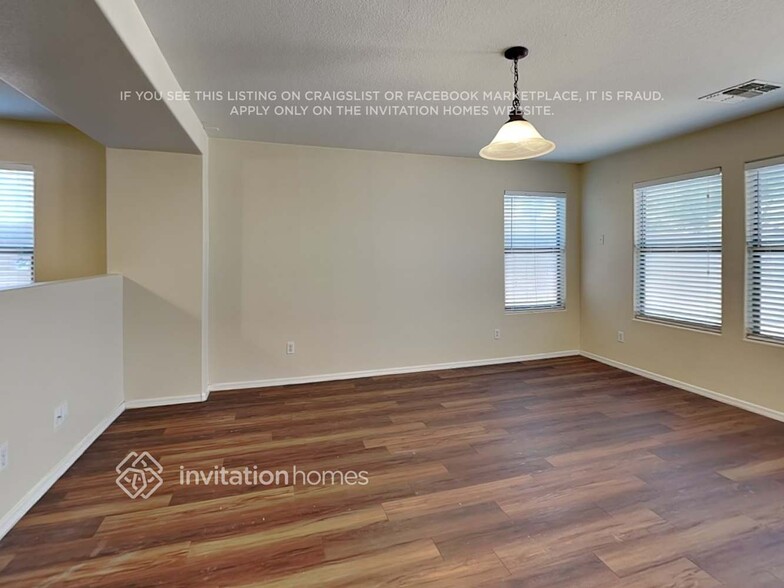 Building Photo - 18474 W Dawn Dr