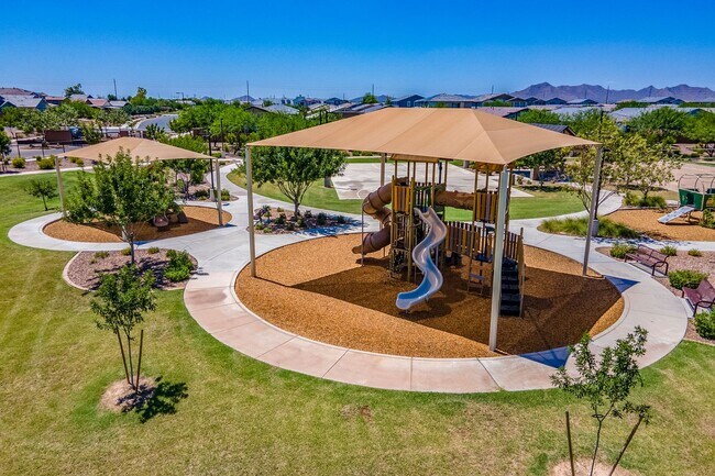 Building Photo - Gated Community Amazing ameneties