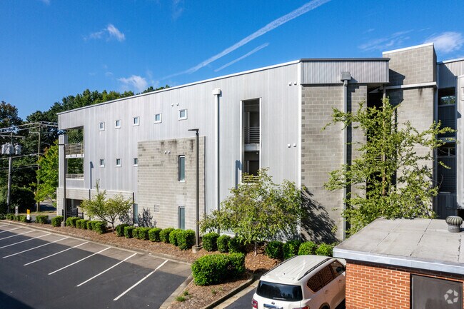 Building Photo - Steelhaus