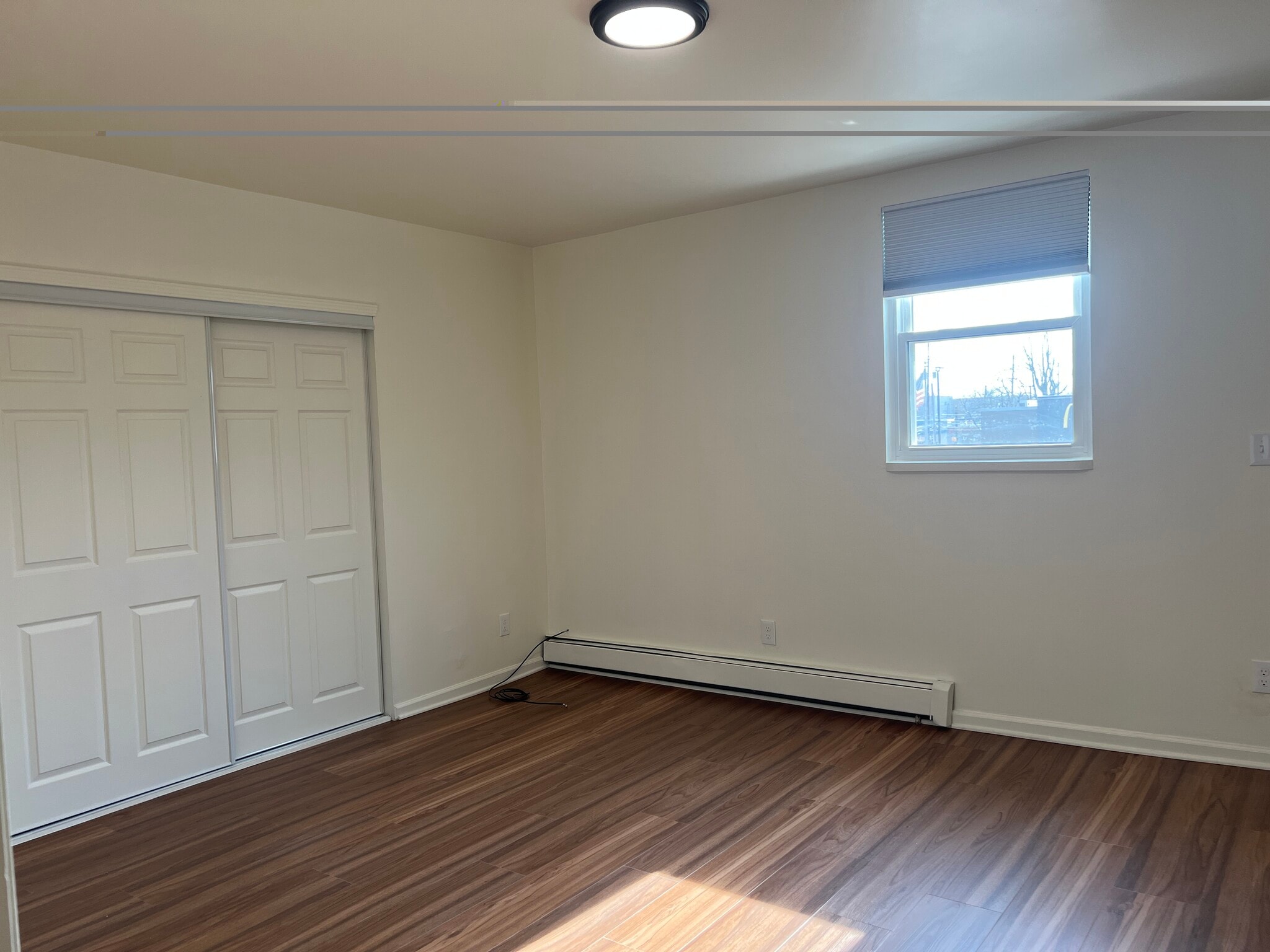 Building Photo - 405 Mill St