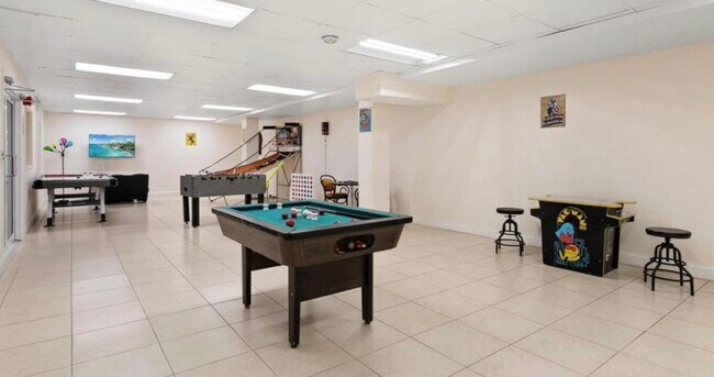 Building Photo - 111 Briny Ave