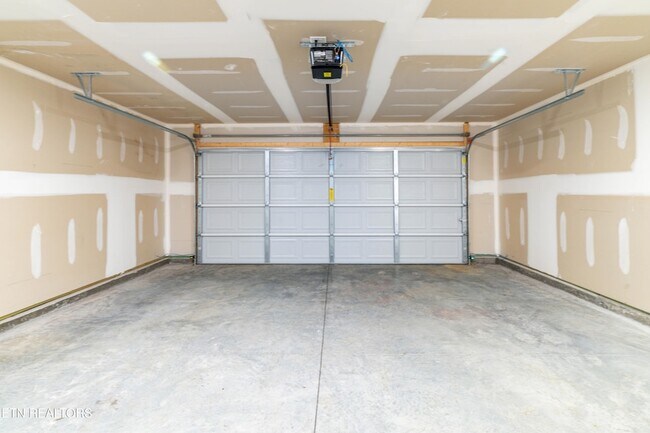 Building Photo - 7452 Game Bird St