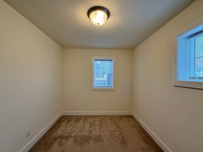 Building Photo - 514 Trailside Dr