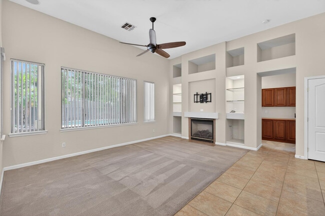 Building Photo - 4385 S Crosscreek Dr