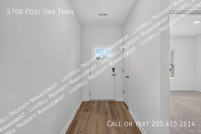 Building Photo - 5700 Post Oak Trl