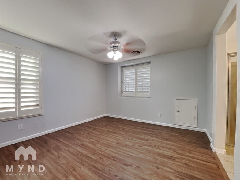 Building Photo - 17855 N 114th Dr