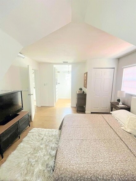 Building Photo - 1990 NE 183rd St