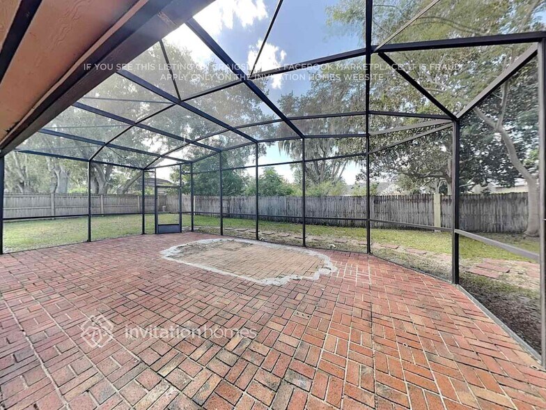 Building Photo - 8201 Helena Dr