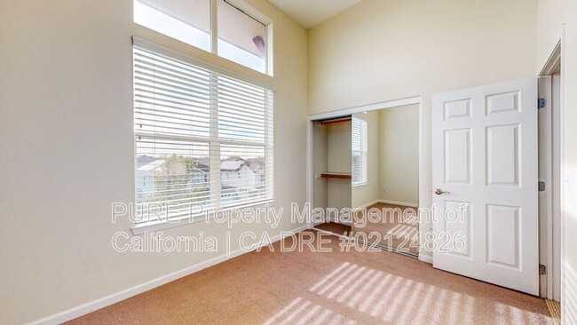 Building Photo - 950 Campoy St