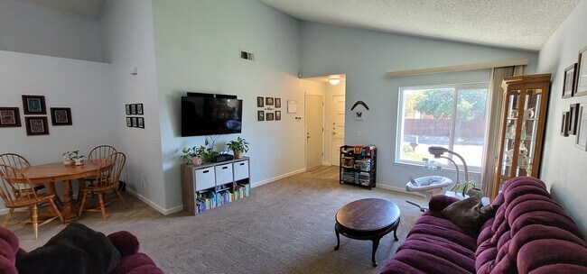 Building Photo - 2373 Dawn Way