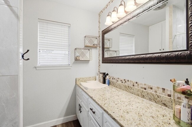 Building Photo - 2842 Rex Allen Dr