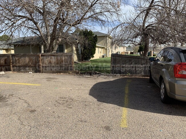 Building Photo - 7899 York St