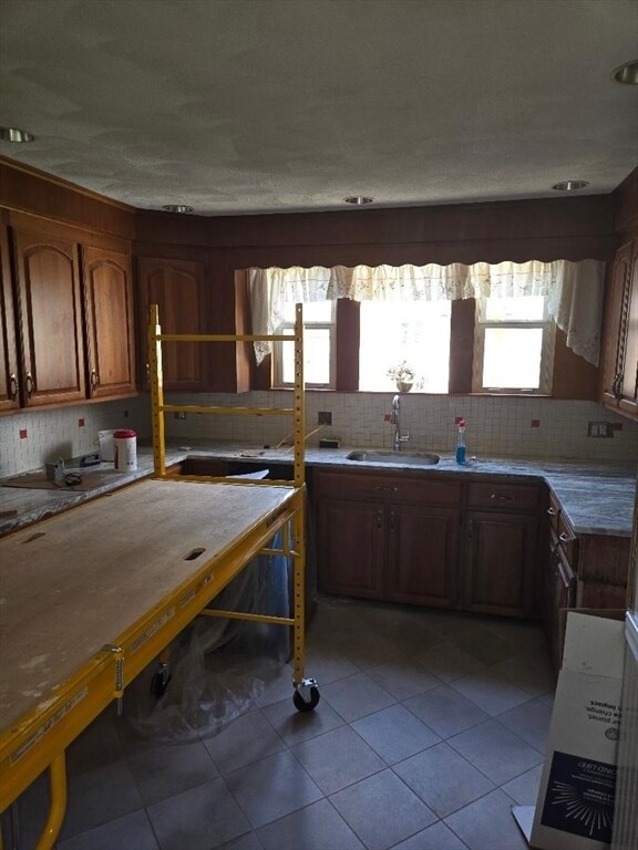 Building Photo - 452 Highland Ave