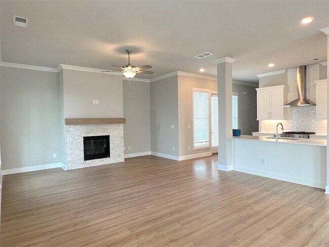 Building Photo - 3864 Light Farms Wy