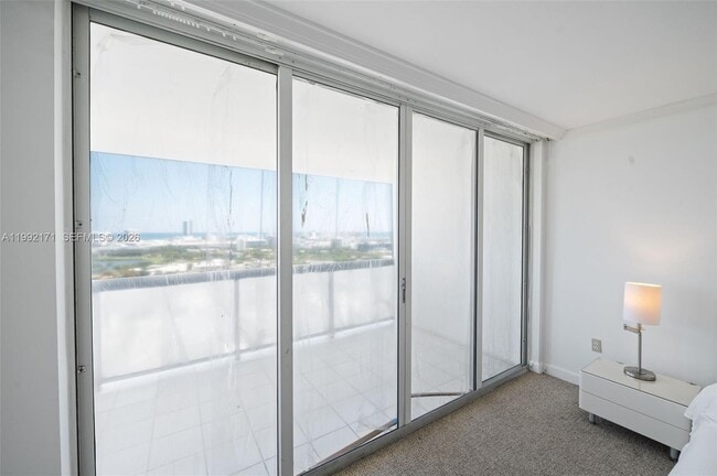 Building Photo - 1900 Sunset Harbour Dr