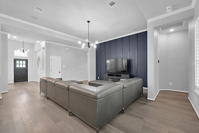 Building Photo - 18207 Samie Nell Ct