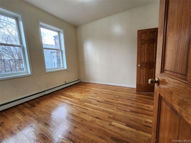 Building Photo - 21 Stanhope St