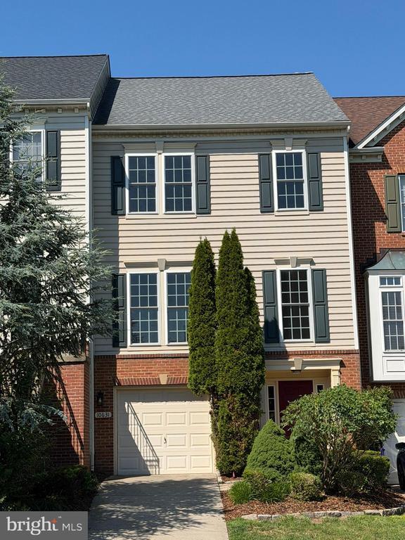 Building Photo - 10631 Sandown Way