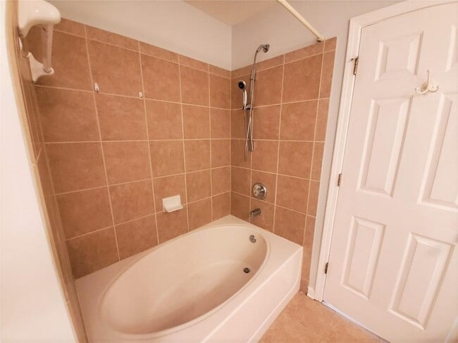 Building Photo - 3641 Postwaite Cir NW
