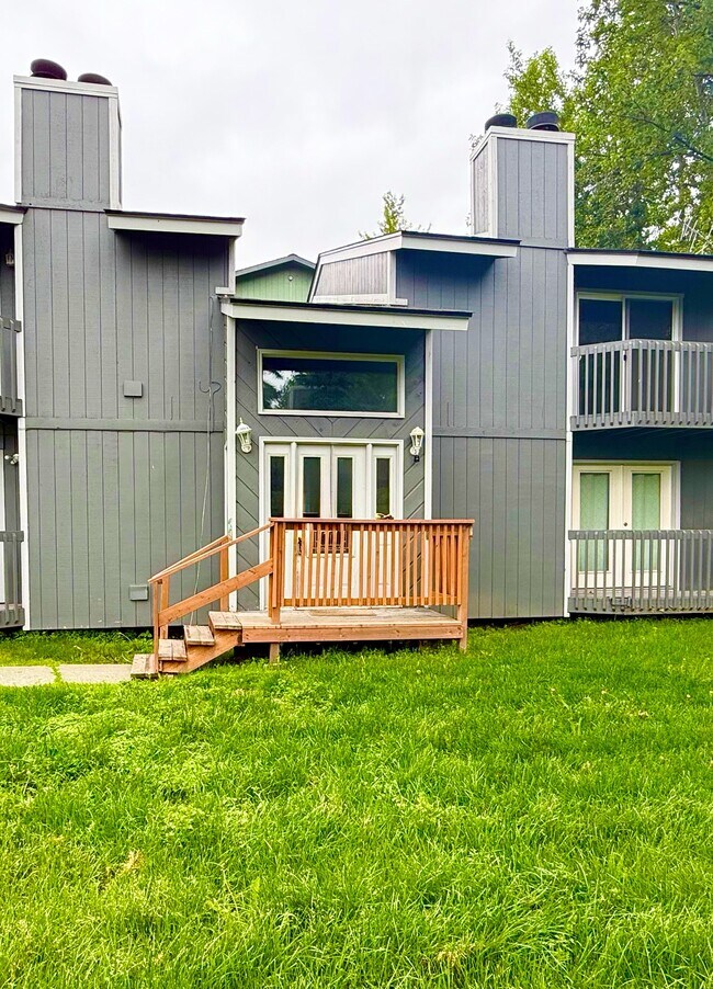 Building Photo - 11420 Heritage Ct