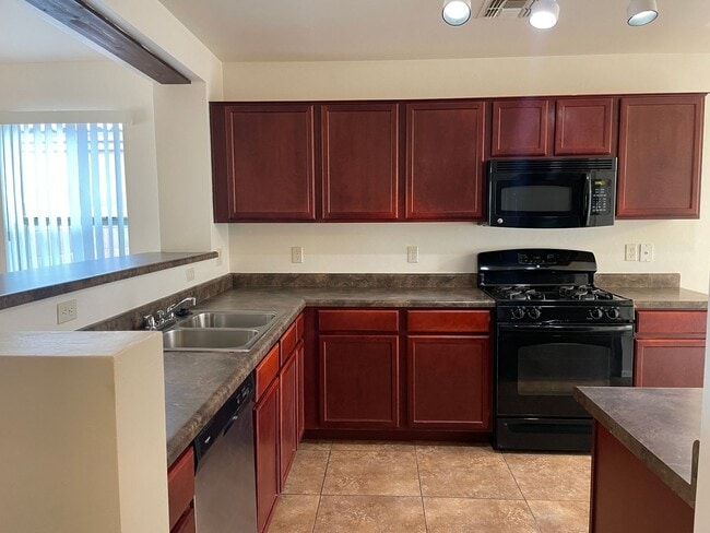 Building Photo - Beautiful Modern New 3Bdm 2Ba Home, Easy A...