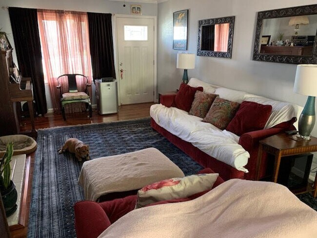 Building Photo - ALUM ROCK/ EAST SAN JOSE – Charming and beautifully updated