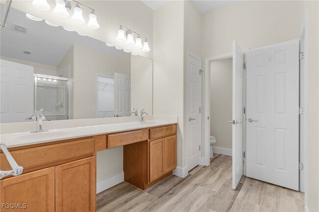 Building Photo - 2553 Anguilla Dr