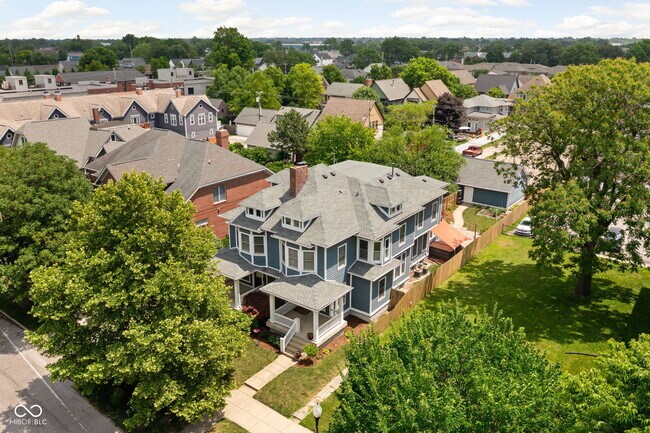 Building Photo - 1531 N College Ave