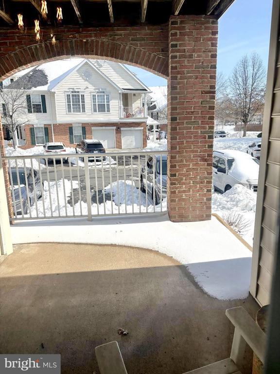 Building Photo - 25340 Lake Mist Square