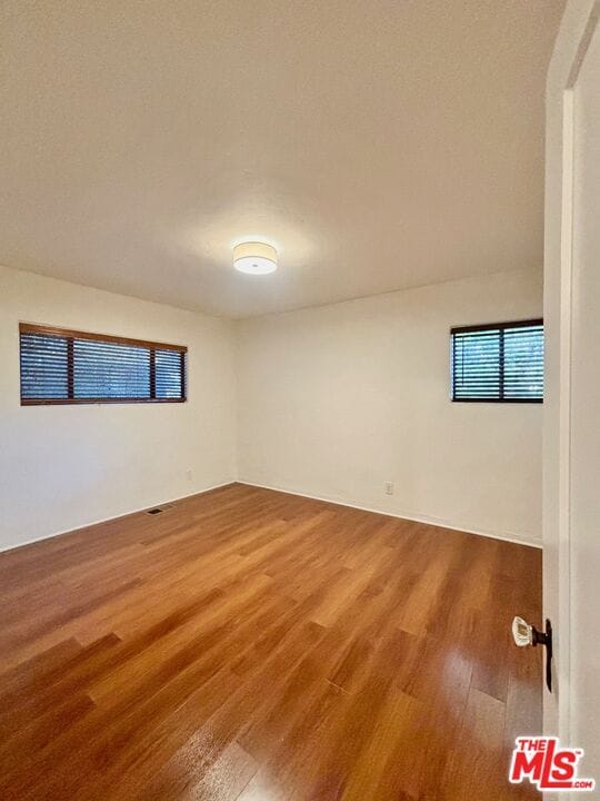 Building Photo - 2439 W Silver Lake Dr