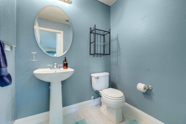 Building Photo - 4011 Prairie Falcon Dr