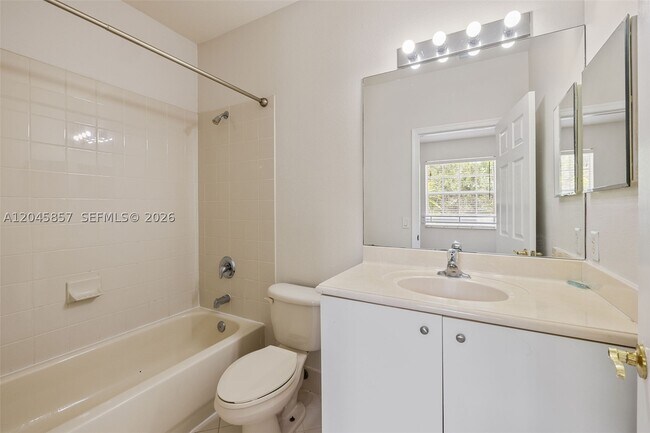 Building Photo - 8401 SW 25th Ct