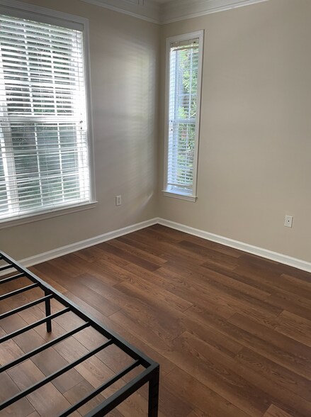 Building Photo - 3208 Westchester Rdg NE