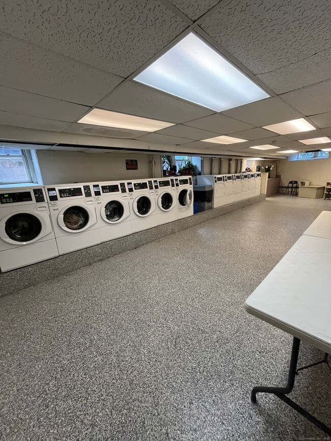 Building Photo - 53 Prospect St