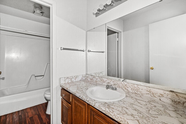 Building Photo - 1409 Paseo Del Oro