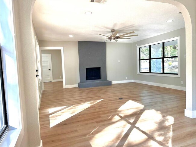 Building Photo - 4001 Tecate Trail