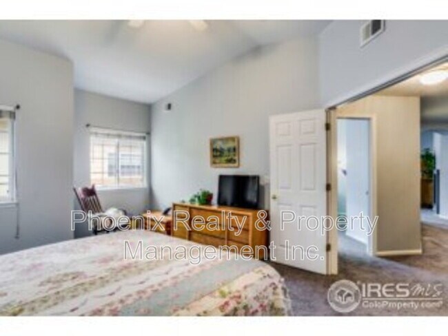 Building Photo - 1703 Whitehall Dr