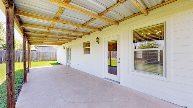 Building Photo - 2301 White Wing