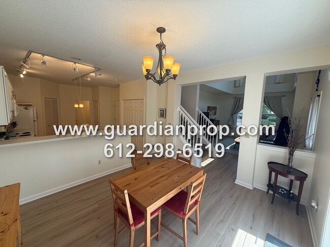 Building Photo - End Unit Townhouse for August, Vaulted Cei...