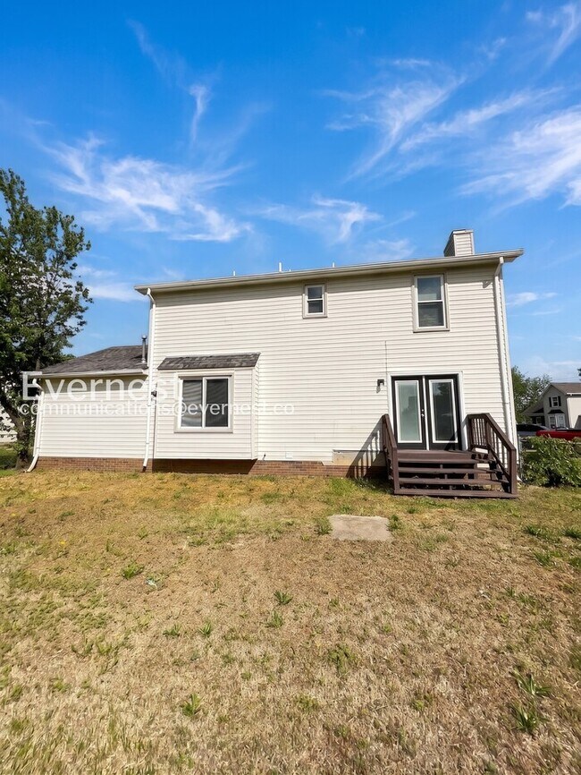 Building Photo - 901 Cimarron Ct