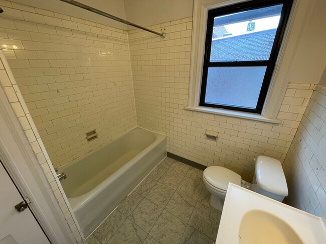 Building Photo - 125 N Homewood Ave