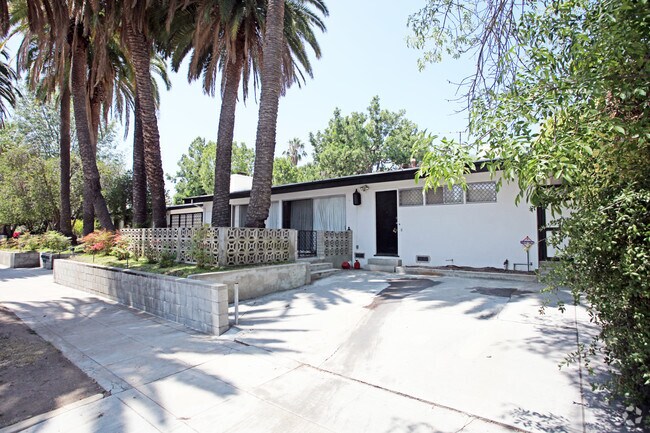 Building Photo - 615-629 S Pasadena Ave