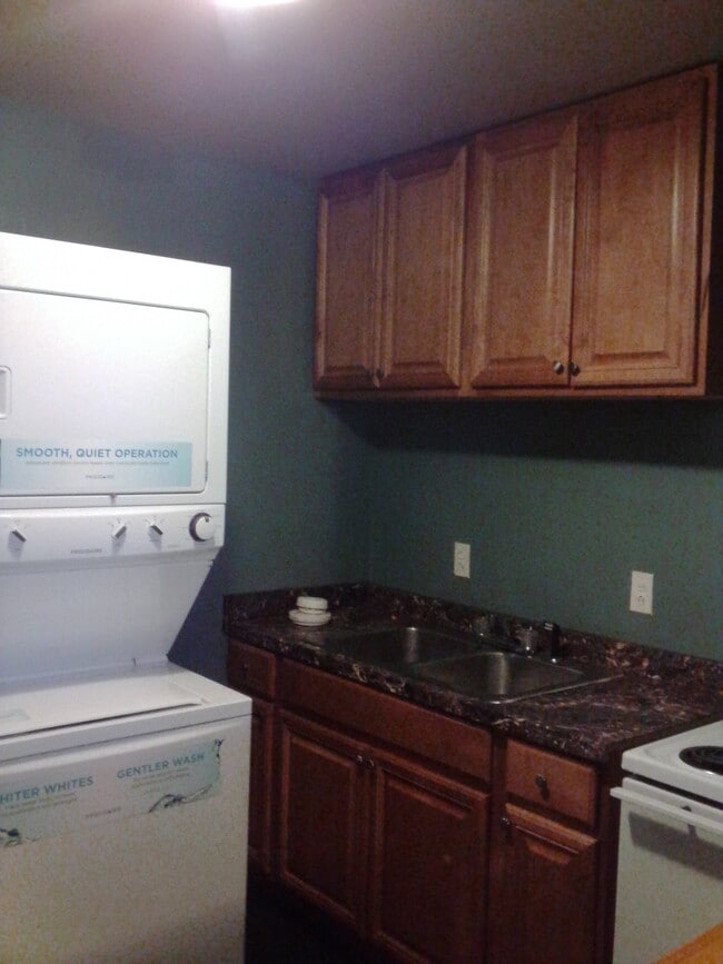 Building Photo - 1718 McCulloh St