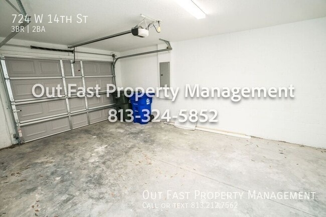 Building Photo - 724 W 14th St