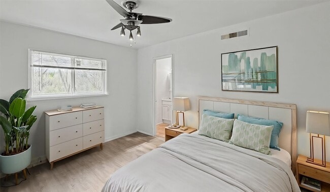 Building Photo - 130 Astoria Dr