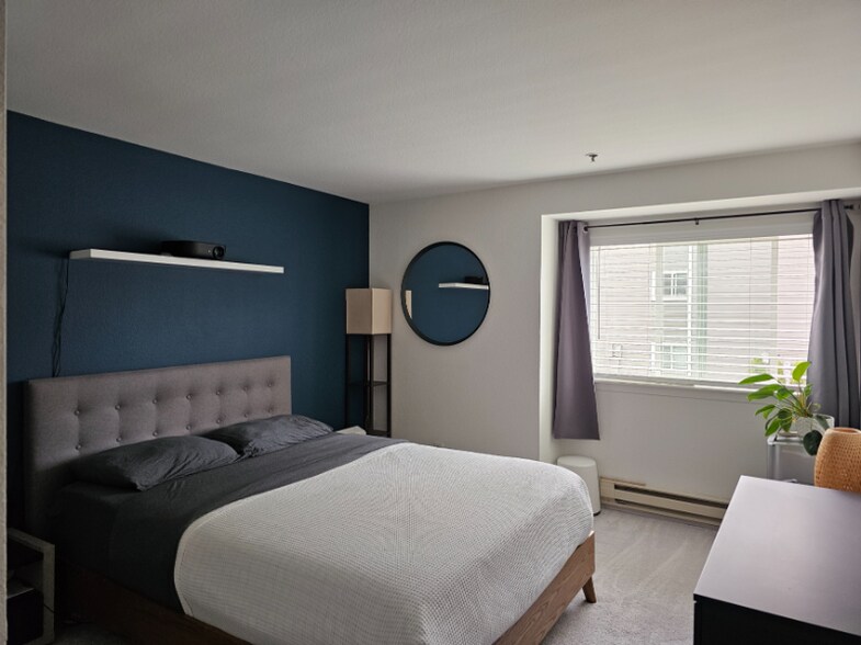 Building Photo - 12510 109th Ct NE