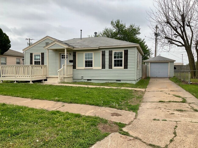 Primary Photo - Cute 2 bedroom for rent