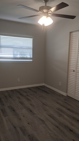 Building Photo - 2042 Harley Ave